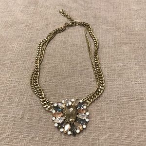Light pink/gray statement necklace